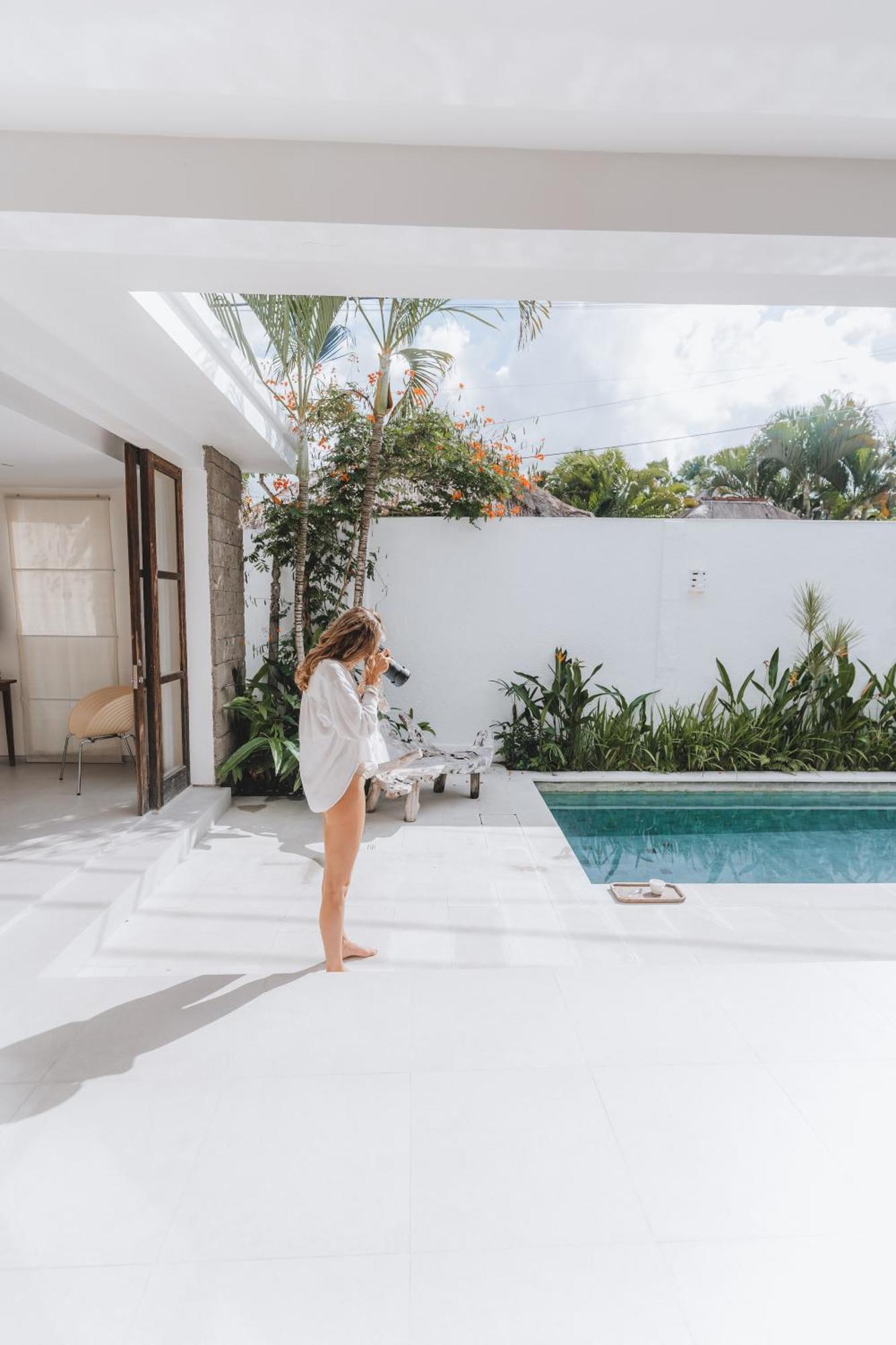 Aster Villa Seminyak Esterno foto