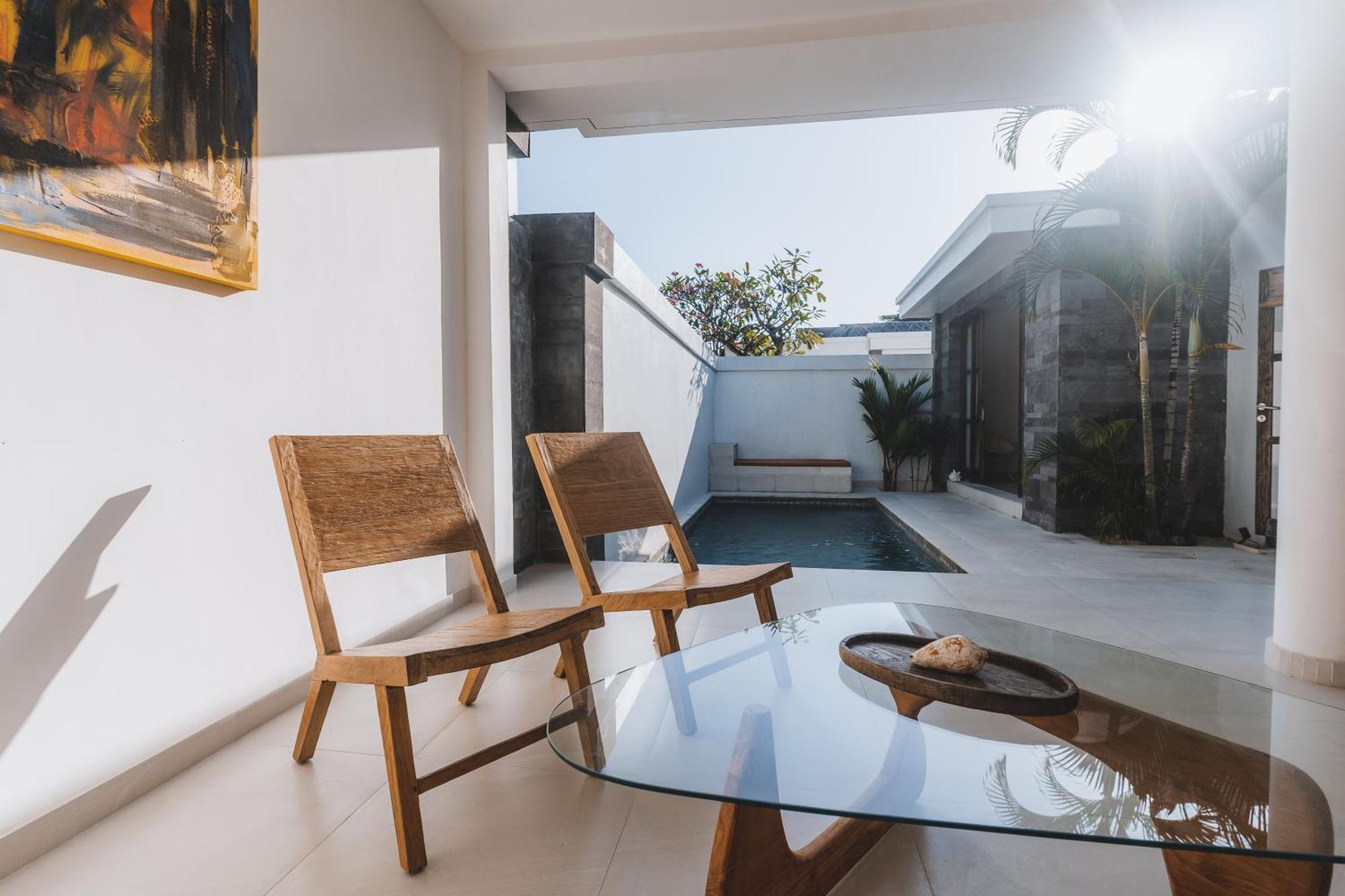 Aster Villa Seminyak Esterno foto