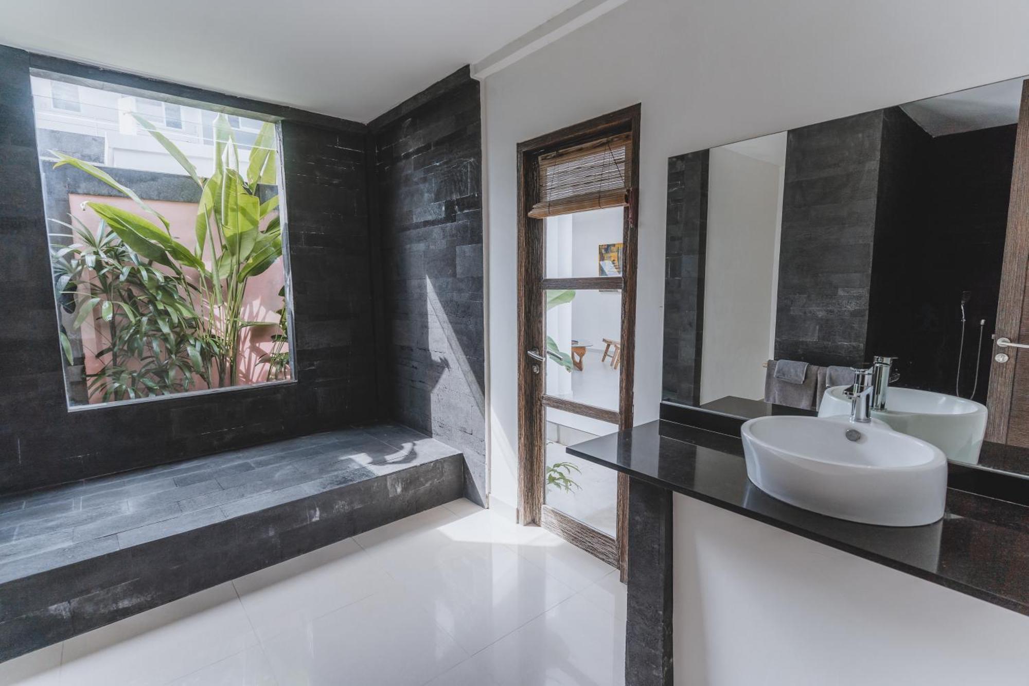 Aster Villa Seminyak Esterno foto